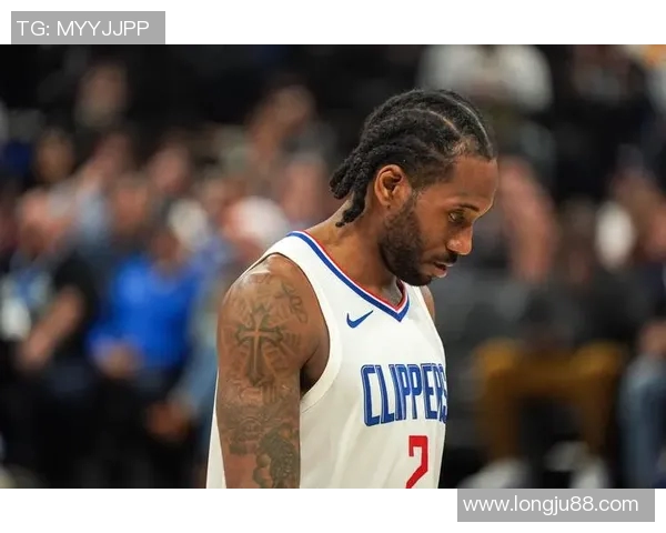 莱昂纳德缺席引发争议快船队遭联盟正式警告措施