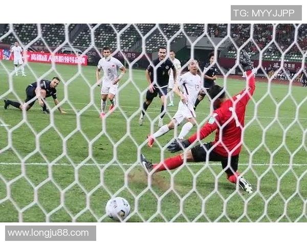 中国足球队与关岛精彩对决比赛录像回顾及精彩瞬间分析