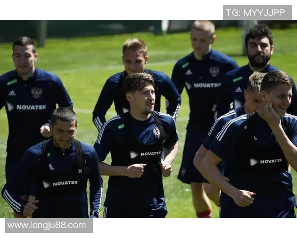 俄罗斯与塞尔维亚足球对决结果揭晓精彩瞬间回顾与分析