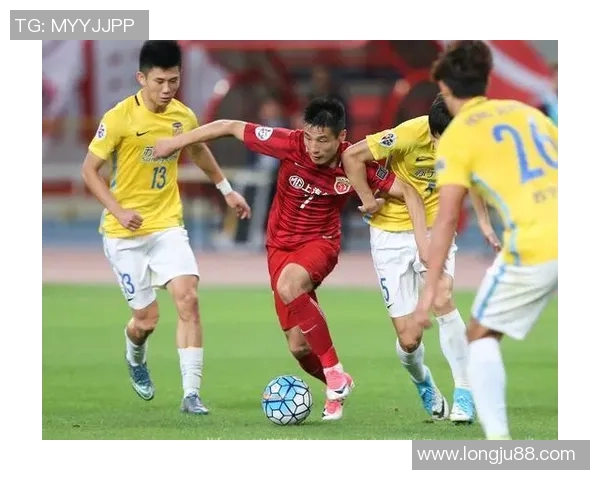 广州恒大与上海球队激战正酣谁能在这场对决中笑到最后